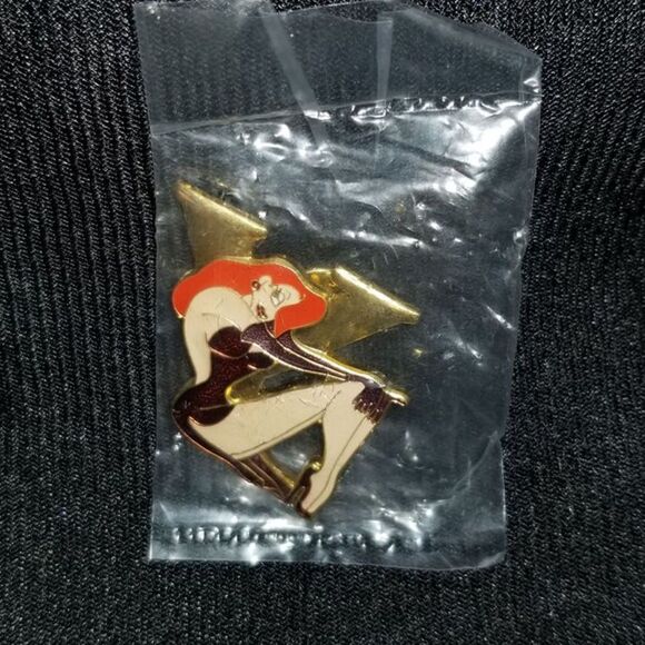 Jessica Rabbit Pin Sexy Seated Letter Y Glamour Disney Roger Rabbit Vintage - Picture 2 of 7